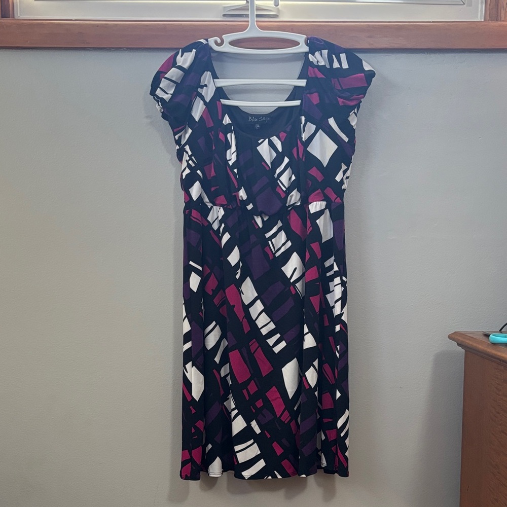 Max Studio Black and Purple Patterned Midi Dress